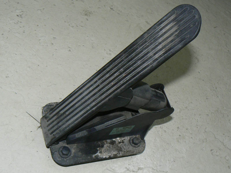 Japanese gas pedal