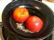 トマト焼きます～。