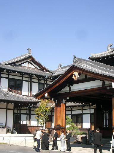 奈良ホテル玄関
