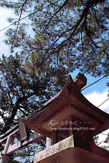 神社の灯籠