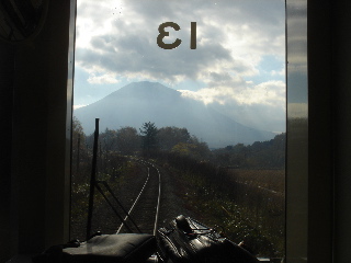列車から羊蹄山’2006.10.27