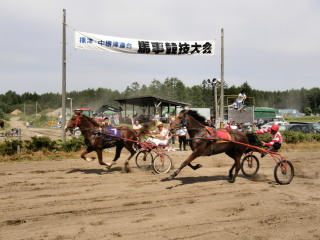 中標津草競馬01’2007.8.26