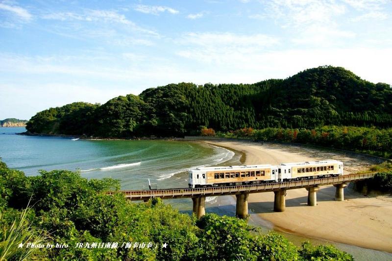 JR九州日南線　特急「海幸山幸」　隈谷川の鉄橋