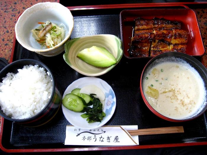 hiroの部屋　食事　今日のお昼は本部うなぎです　宮崎県西都市