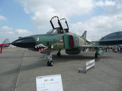 ＲＦ－４Ｅ戦闘機の展示